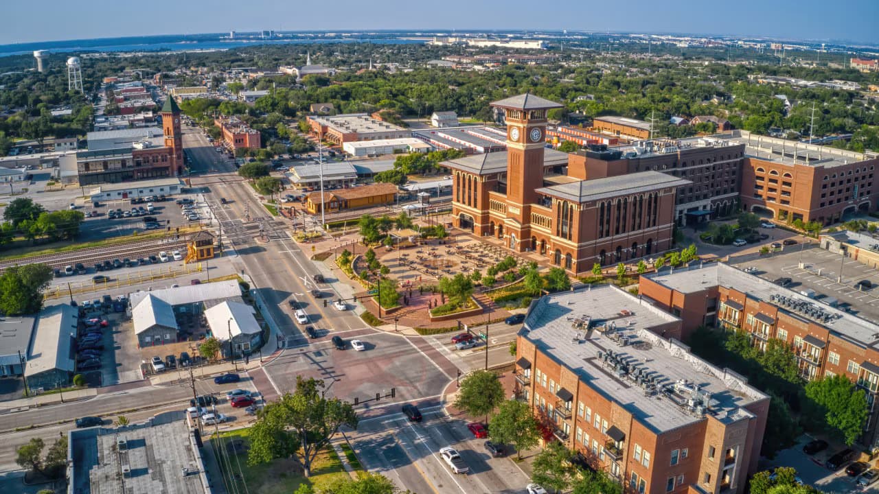 Industrial concrete contractors Grapevine TX - commercial and warehouse construction